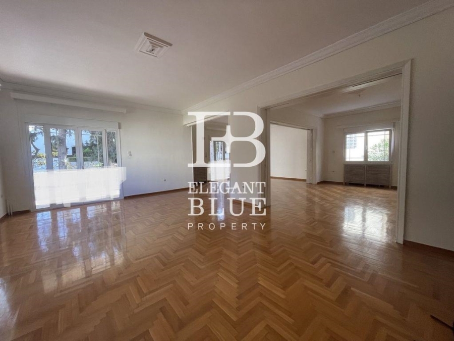 (For Sale) Residential Floor Apartment || Athens North/Psychiko - 226 Sq.m, 4 Bedrooms, 900.000€ 