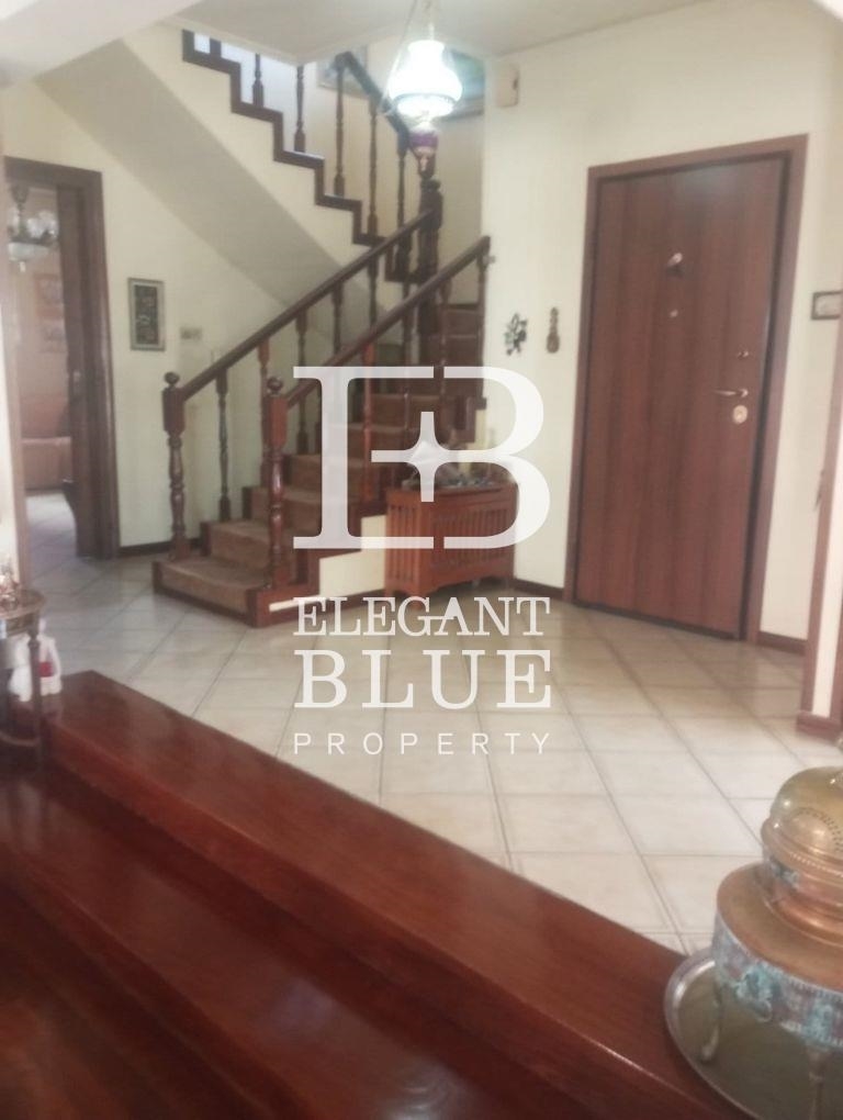 (For Rent) Residential Detached house || Athens North/Kifissia - 350 Sq.m, 4 Bedrooms, 2.000€ 