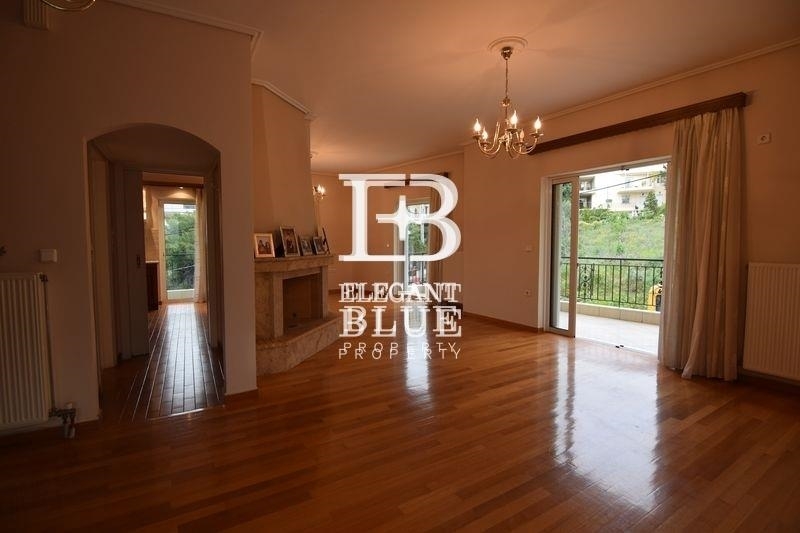 (For Sale) Residential Detached house || Athens North/Irakleio - 300 Sq.m, 5 Bedrooms, 800.000€ 