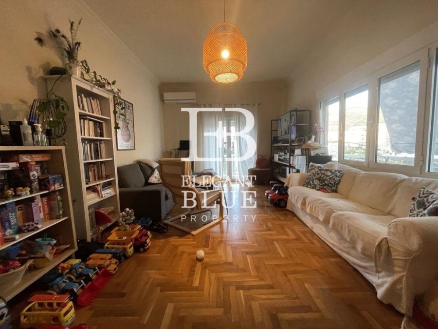 (For Sale) Residential Floor Apartment || Athens South/Alimos - 130 Sq.m, 3 Bedrooms, 300.000€ 