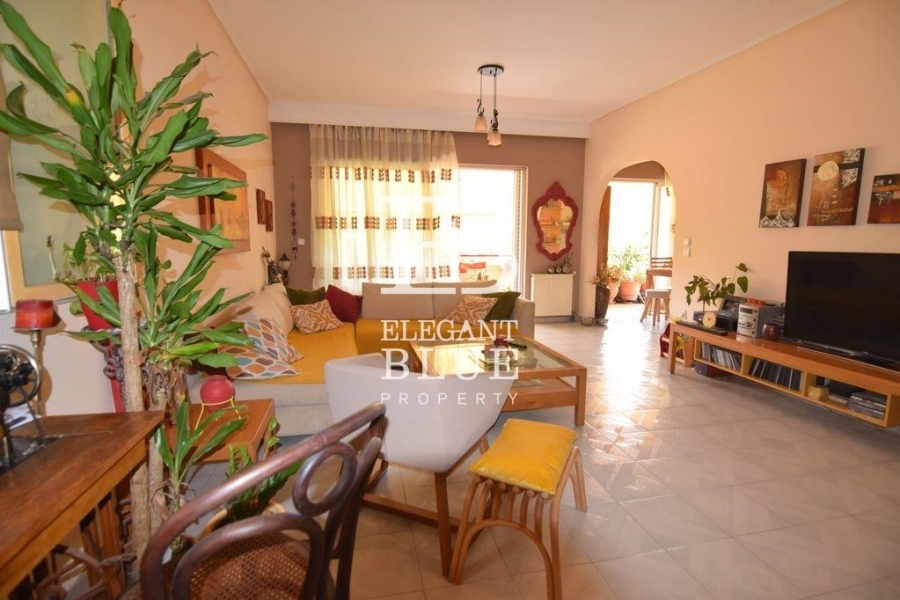 (For Sale) Residential Floor Apartment || Athens South/Alimos - 102 Sq.m, 3 Bedrooms, 300.000€ 