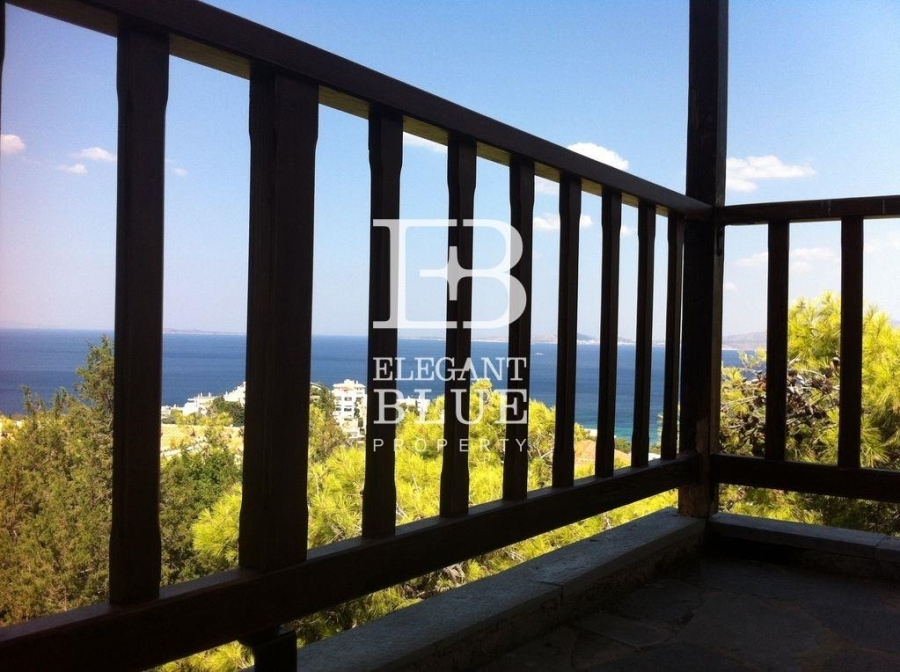 (For Sale) Residential Detached house || East Attica/Saronida - 250 Sq.m, 5 Bedrooms, 495.000€ 
